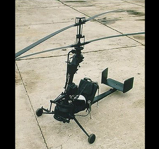 Illustration for article titled Helicopter for One Can Be Folded Up, Carried By One Person
